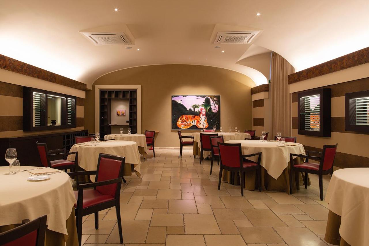 Magione Papale Relais 호텔 라킬라 외부 사진